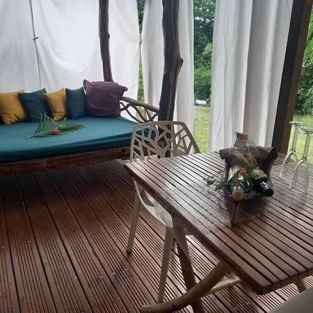 Bungalow Atypique Ti Bambou A 500M De La Plage サンタンヌ エクステリア 写真