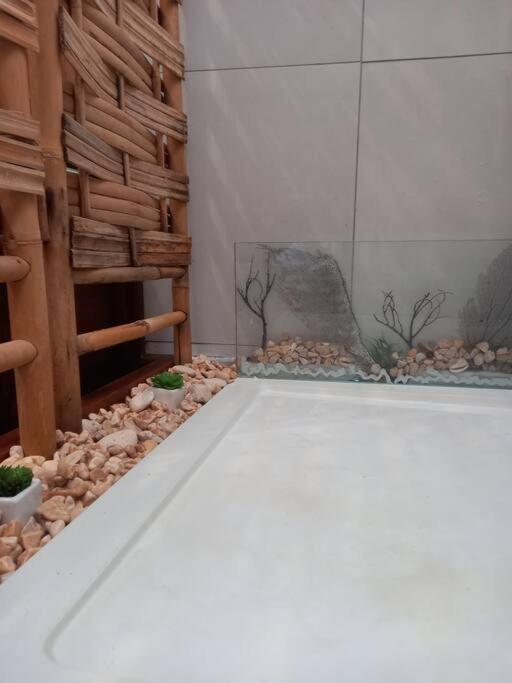 Bungalow Atypique Ti Bambou A 500M De La Plage サンタンヌ エクステリア 写真
